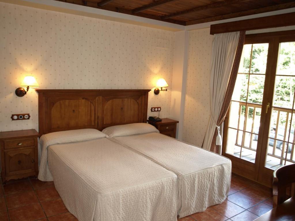 Hotel Bocale Sallent de Gállego Pokoj fotografie