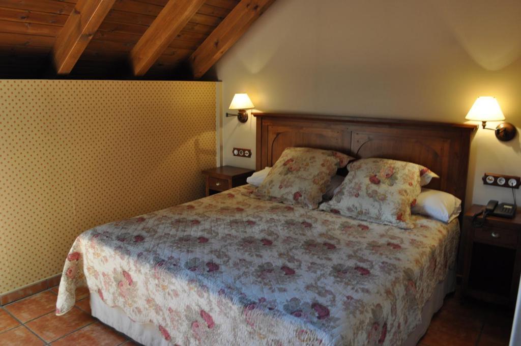 Hotel Bocale Sallent de Gállego Pokoj fotografie